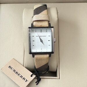 Burberry Women's Nova Check Square Face Watch with Classic Burberry Strap BU2016